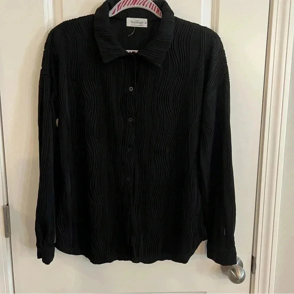 Kaleigh blouse medium black ribbed STITCH FIX‎
